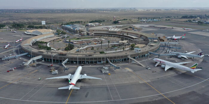 airport-workers-call-off-strike