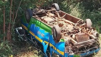 matatu-with-passengers-plying-nairobi-route-overturns