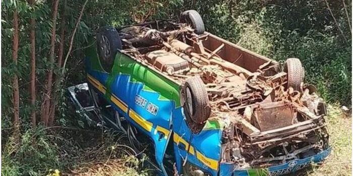 matatu-with-passengers-plying-nairobi-route-overturns