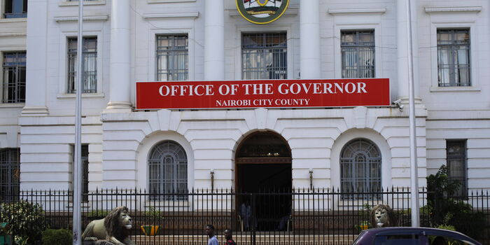 nairobi-mcas-on-spot-for-repeatedly-parking-cars-mid-road